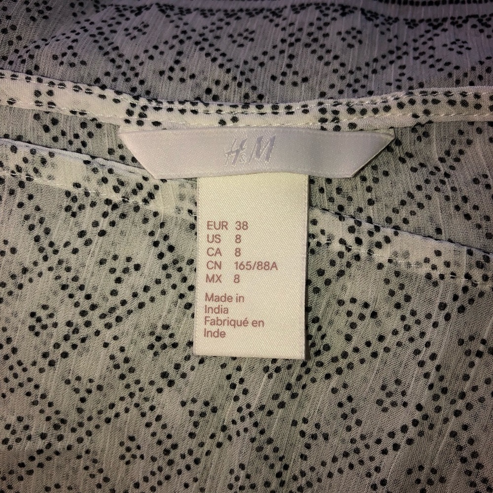 H&M Sheer Top w/paisley bottom - Picture 4 of 4